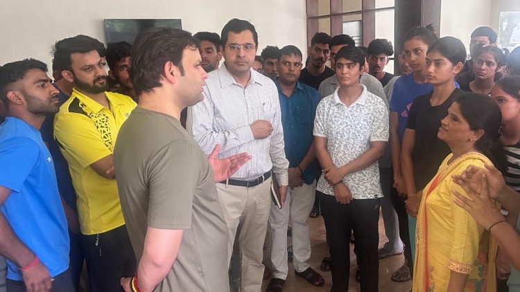 गौरव गौतम