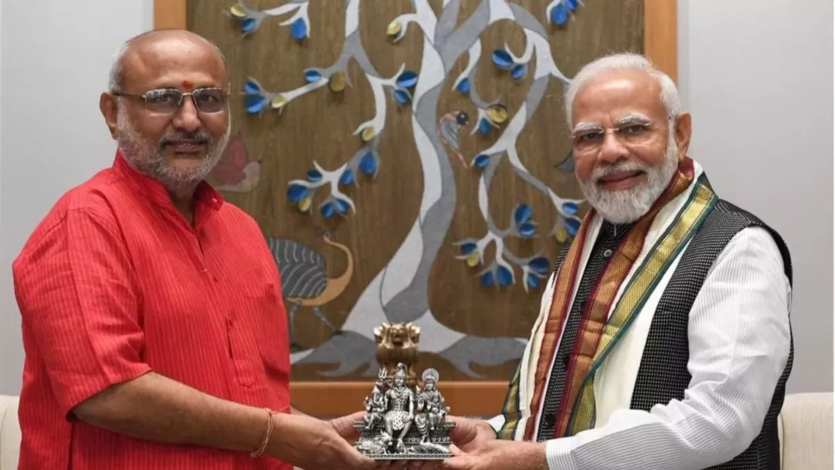 CP_radhakrishnan_with_pm_modi