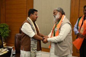 Bullet train-like politics