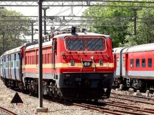 Trains came to a long halt